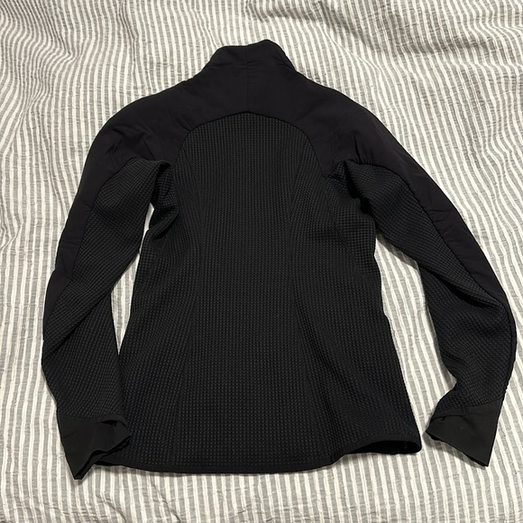 Patagonia Women’s Zip Up Jacket XS - Picture 6 of 8